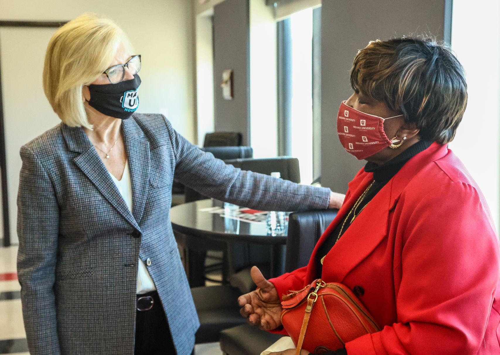 Indiana State Health Commissioner Dr. Kristina Box visits vaccine clinic